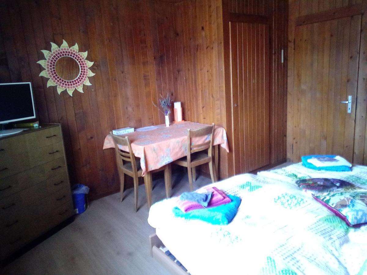Chambre D'Hotes Petit Martel Les Ponts-de-Martel المظهر الخارجي الصورة